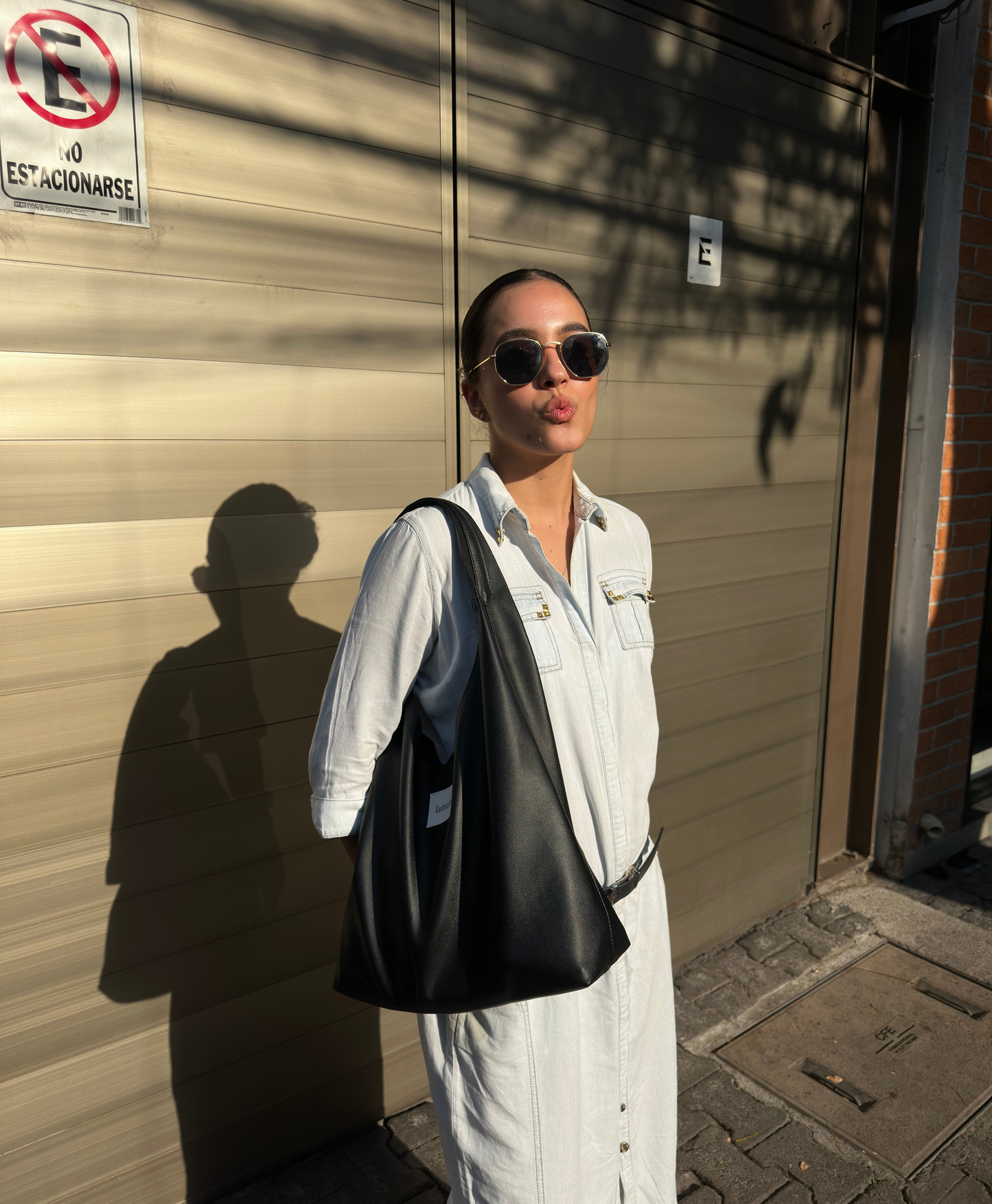 MAXI HOBO NEGRO