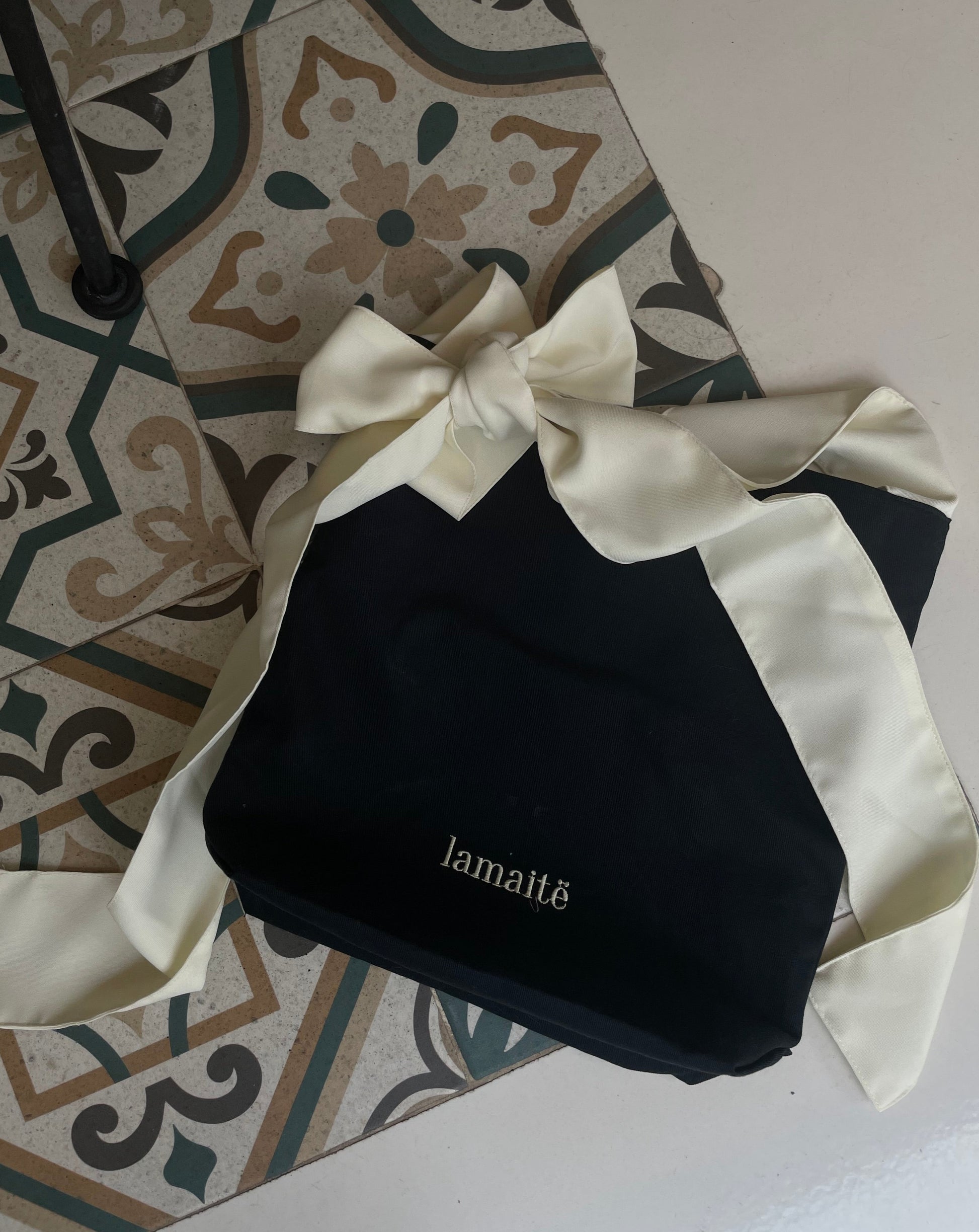 BOLSO LAZO NEGRO BEIGE